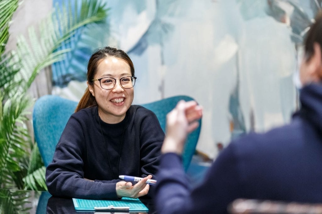 Ada正在接受訪問